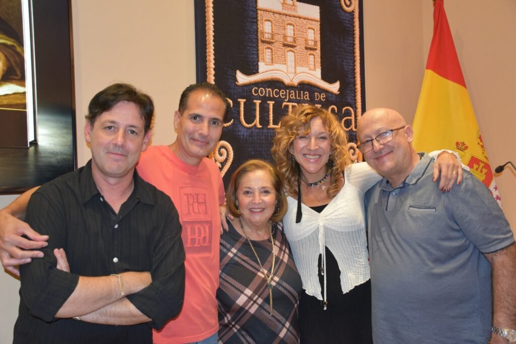 Participantes en la presentación